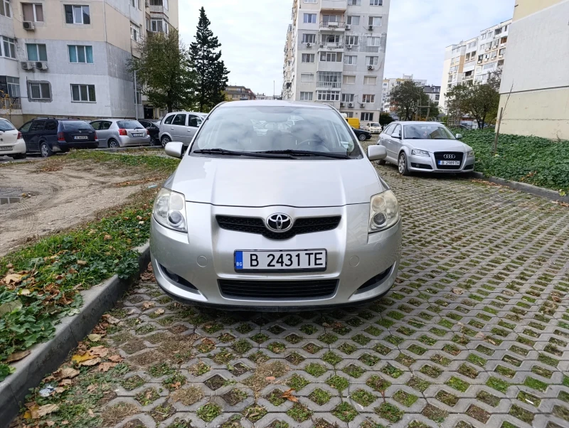 Toyota Auris 1.6 VVTI, снимка 1 - Автомобили и джипове - 47999401