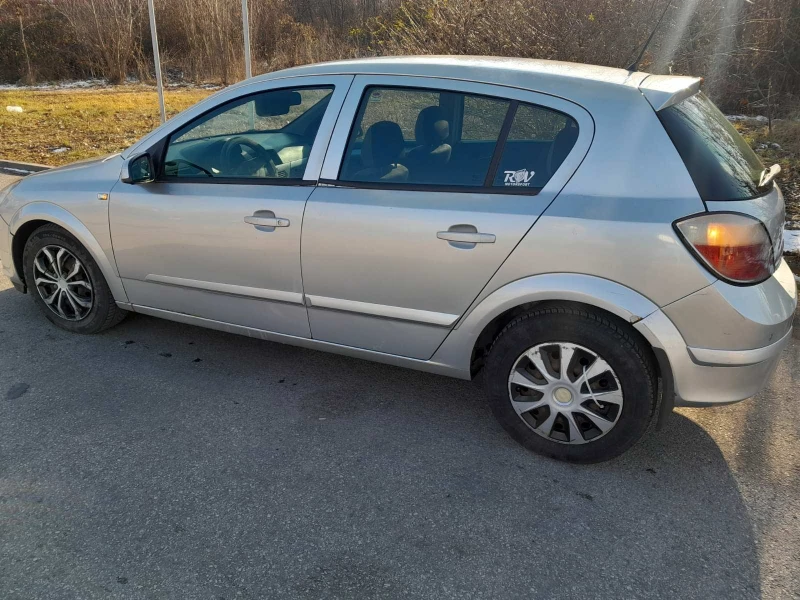 Opel Astra H, снимка 1 - Автомобили и джипове - 48880743