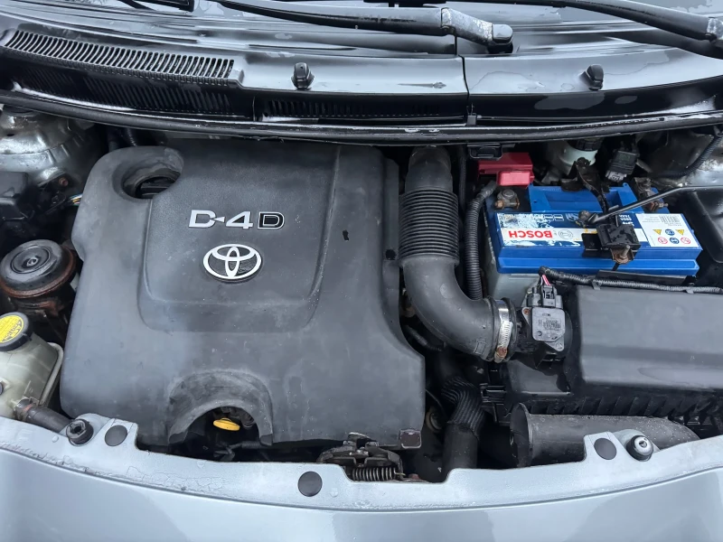 Toyota Yaris 1.4 D4D, снимка 11 - Автомобили и джипове - 49330993