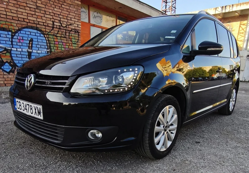 VW Touran 1.2 tsi 7места, снимка 2 - Автомобили и джипове - 52588242