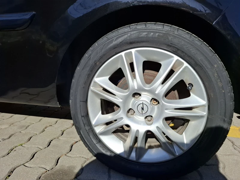 Opel Corsa 1.4 газ, снимка 14 - Автомобили и джипове - 52287992