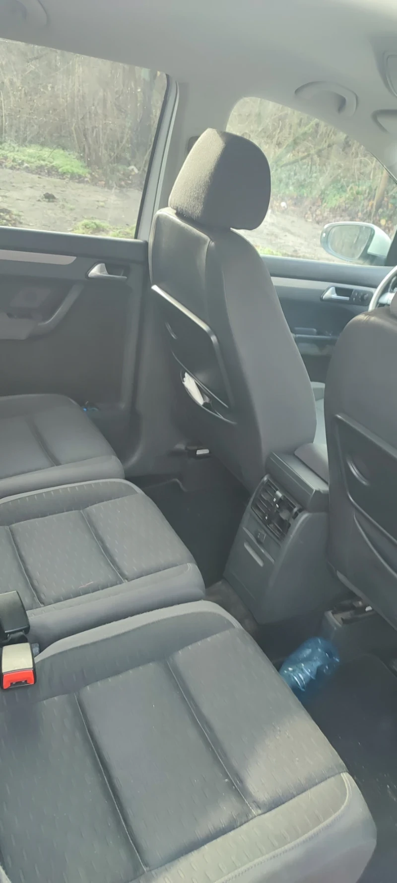 VW Touran, снимка 6 - Автомобили и джипове - 52550843