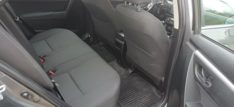 Toyota Corolla 1.4 D-4D, снимка 12 - Автомобили и джипове - 53437158