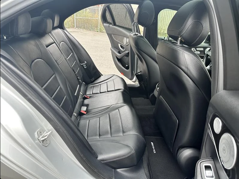 Mercedes-Benz C 400 AMG 4-MATIC, снимка 12 - Автомобили и джипове - 55122331