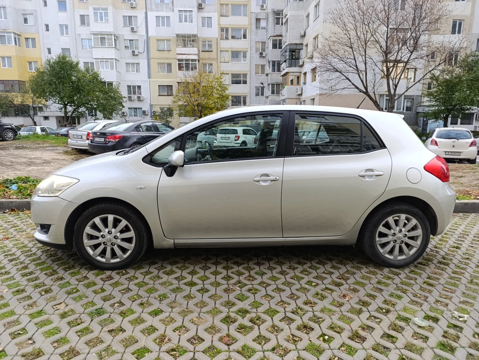 Toyota Auris 1.6 VVTI - изображение 3