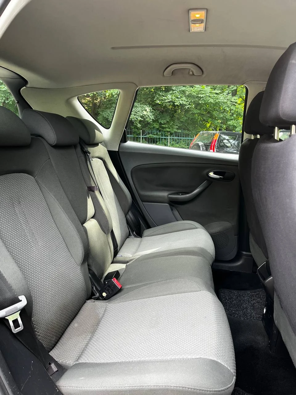 Seat Toledo 2.0 - изображение 6