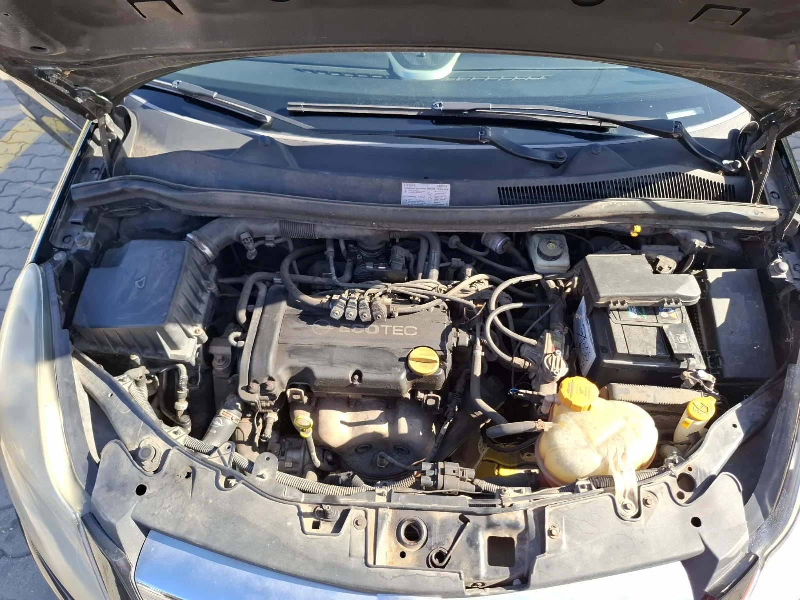 Opel Corsa 1.4  | Mobile.bg   13