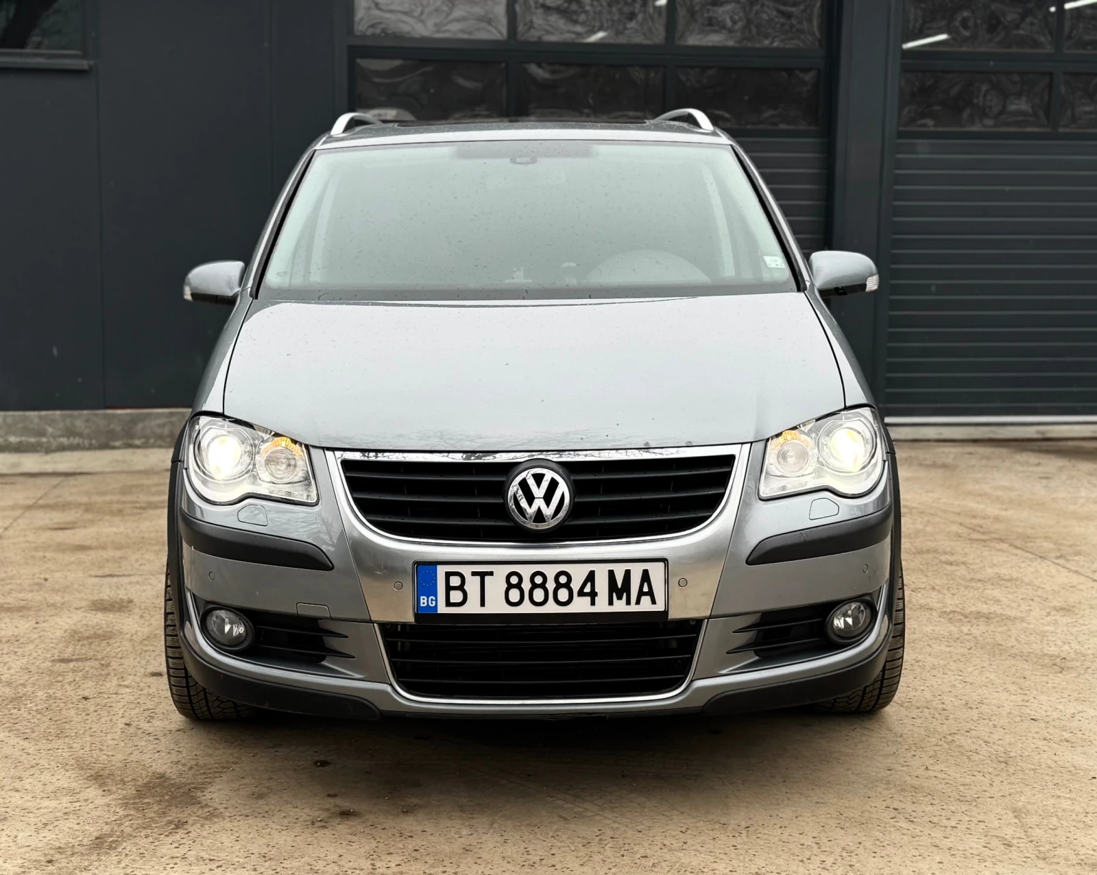 VW Touran 2.0TDI 170к.с CROSS - изображение 3