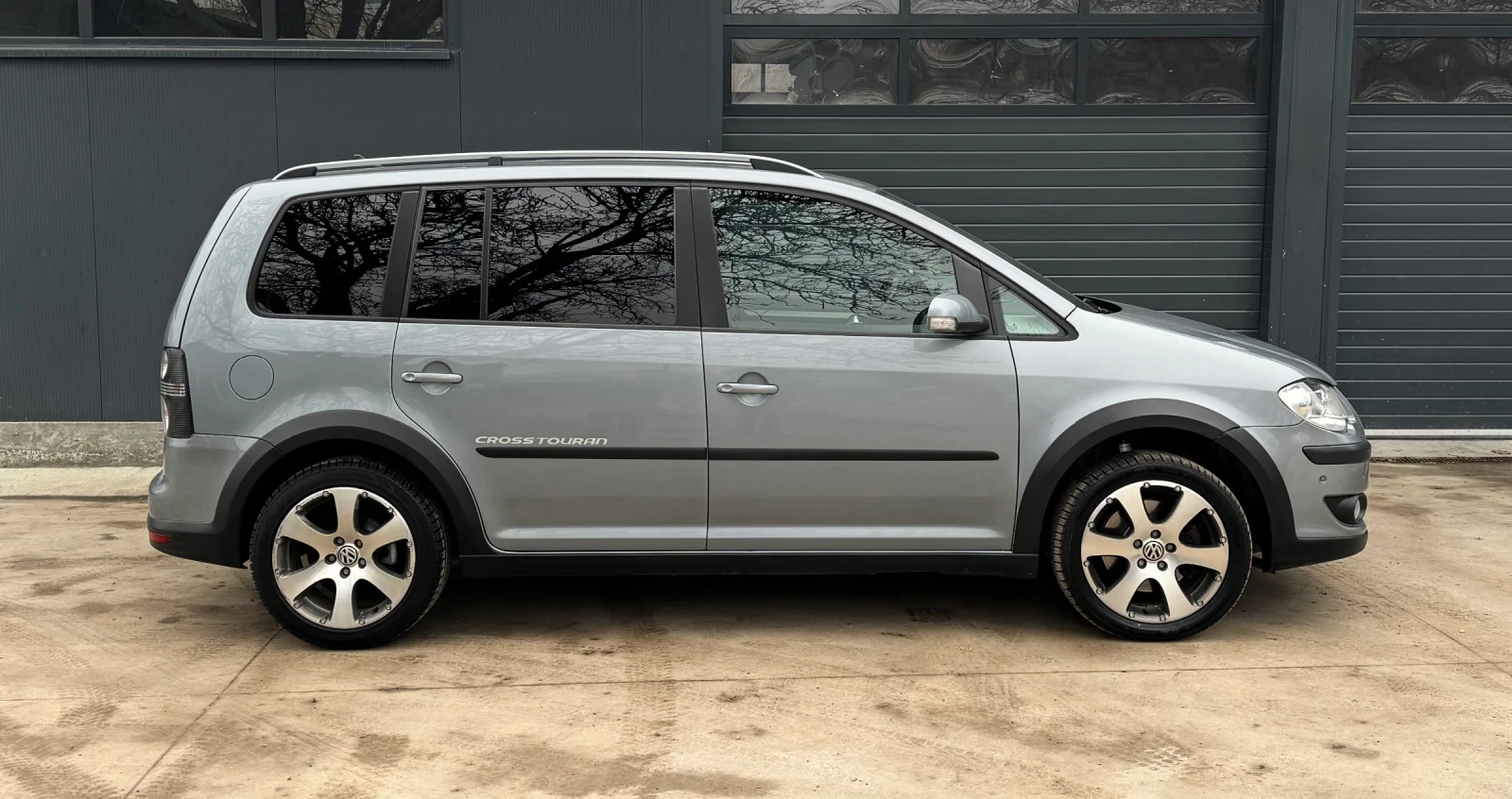VW Touran 2.0TDI 170�.� CROSS | Mobile.bg � ����������� 11