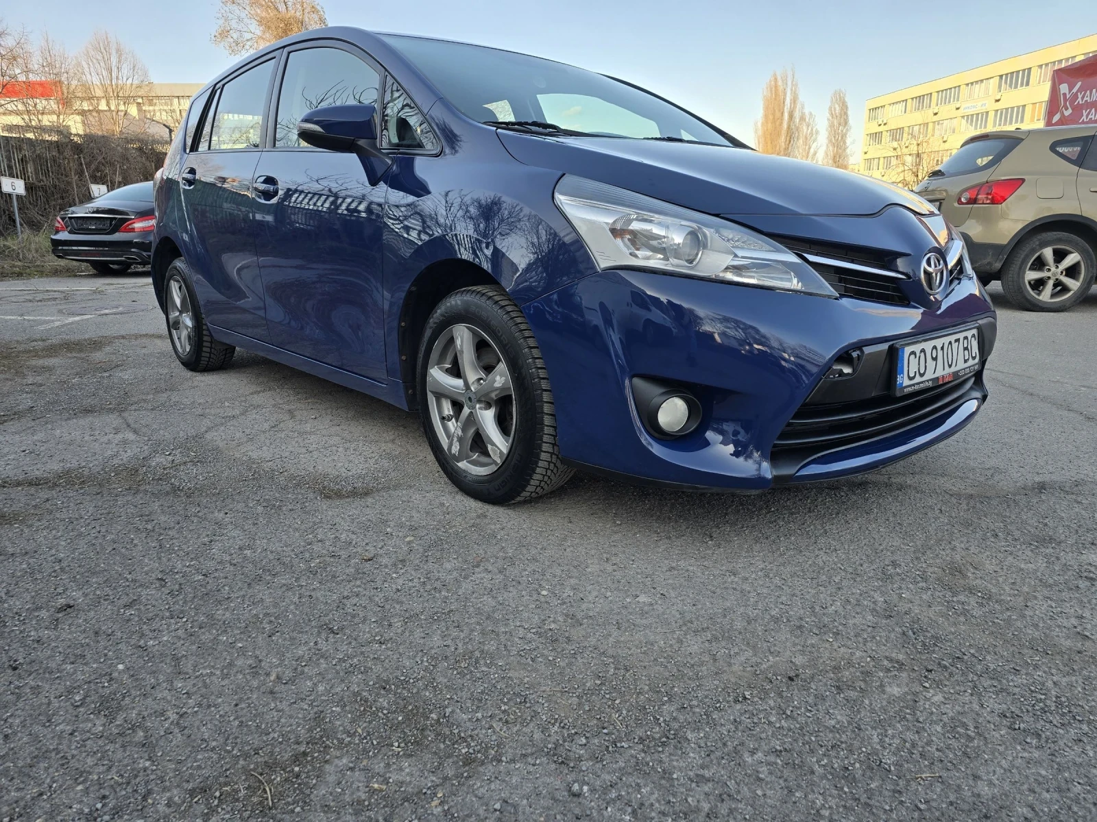 Toyota Verso 1.6 VALVE MATIC 132кс, снимка 2 - Автомобили и джипове - 53800259