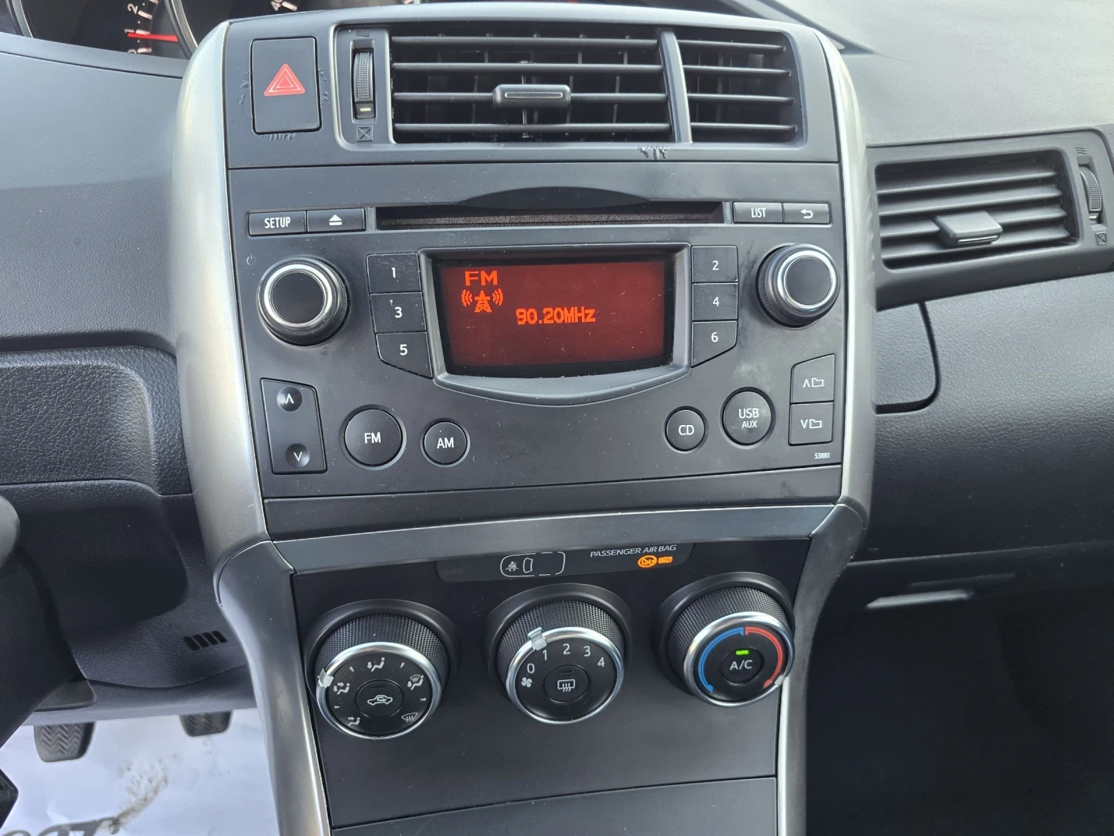 Toyota Verso 1.6 VALVE MATIC 132кс, снимка 14 - Автомобили и джипове - 53800259