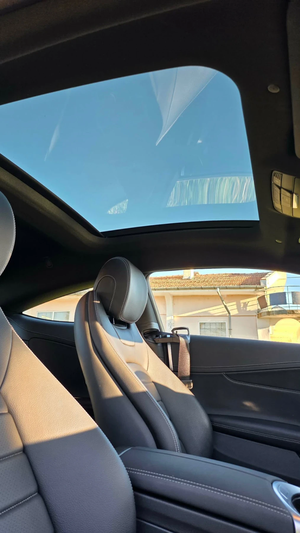 Mercedes-Benz C 300, снимка 12 - Автомобили и джипове - 54015806