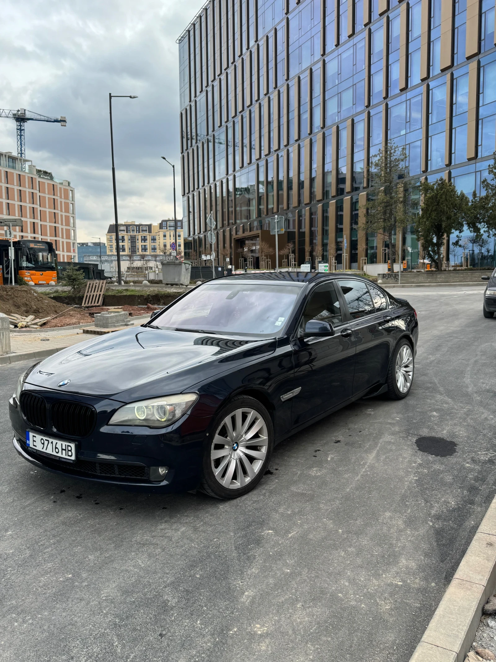 BMW 730, снимка 2 - Автомобили и джипове - 54314014