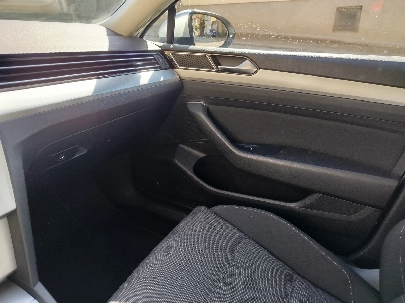VW Passat, снимка 12 - Автомобили и джипове - 54682993