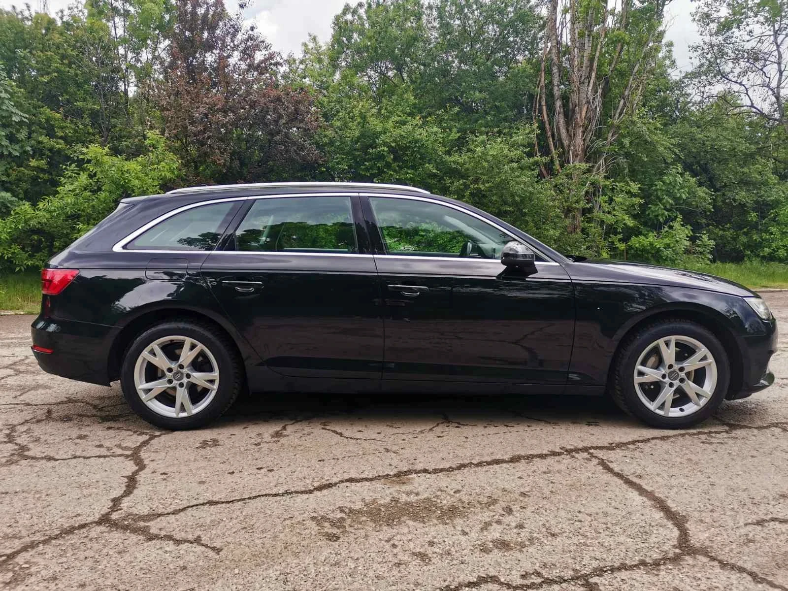 Audi A4 2.0 QUATTRO DISTRONIC DIGITAL COCKPIT LED TOP, снимка 4 - Автомобили и джипове - 54717751