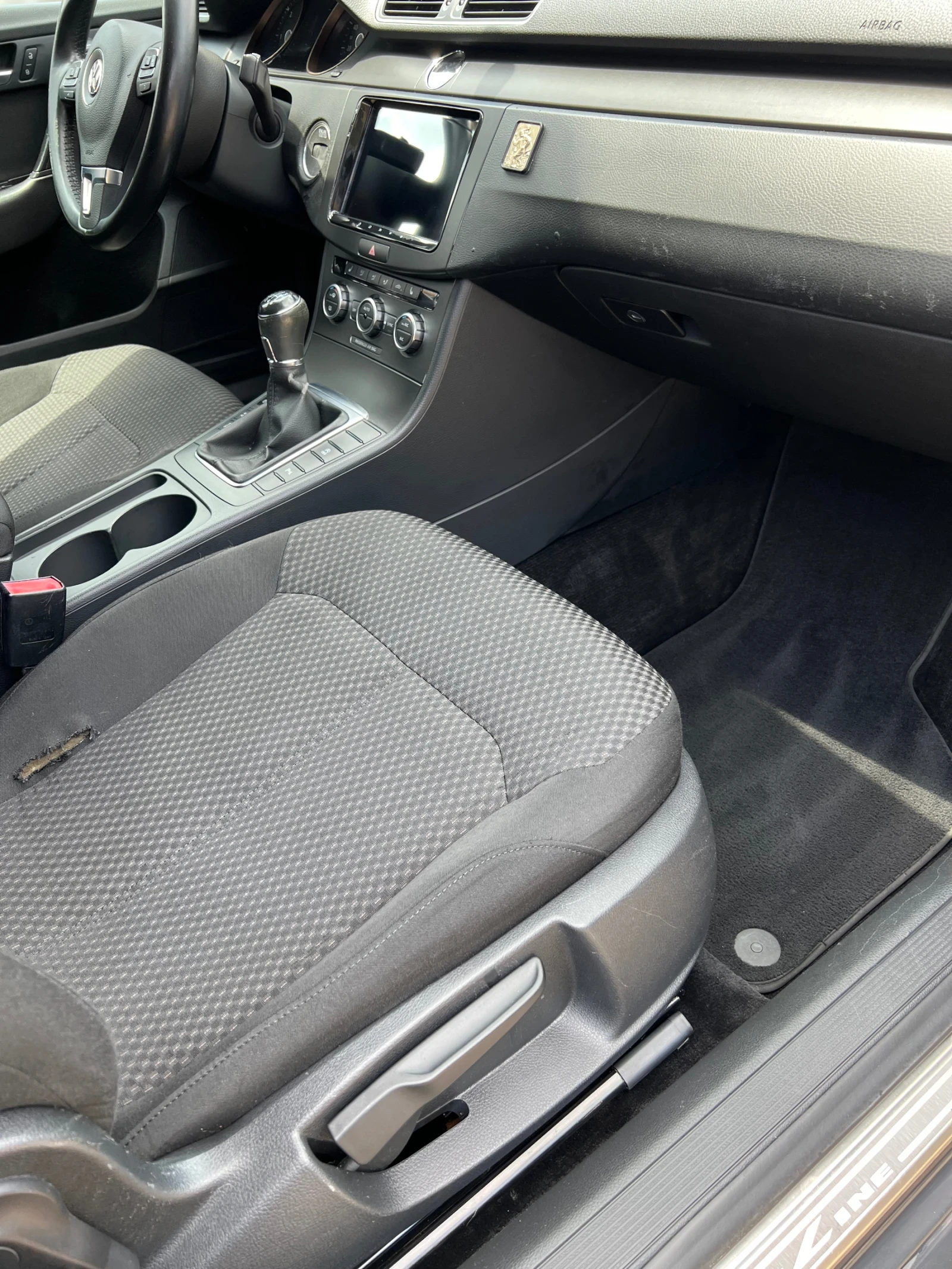 VW Passat 2.0 TDI, снимка 6 - Автомобили и джипове - 55285769