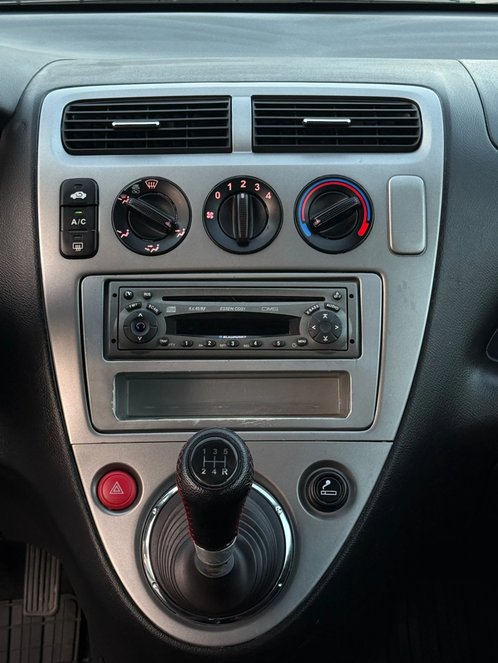 Honda Civic 1.4i* Sport* 112хил.км, снимка 14 - Автомобили и джипове - 55647482