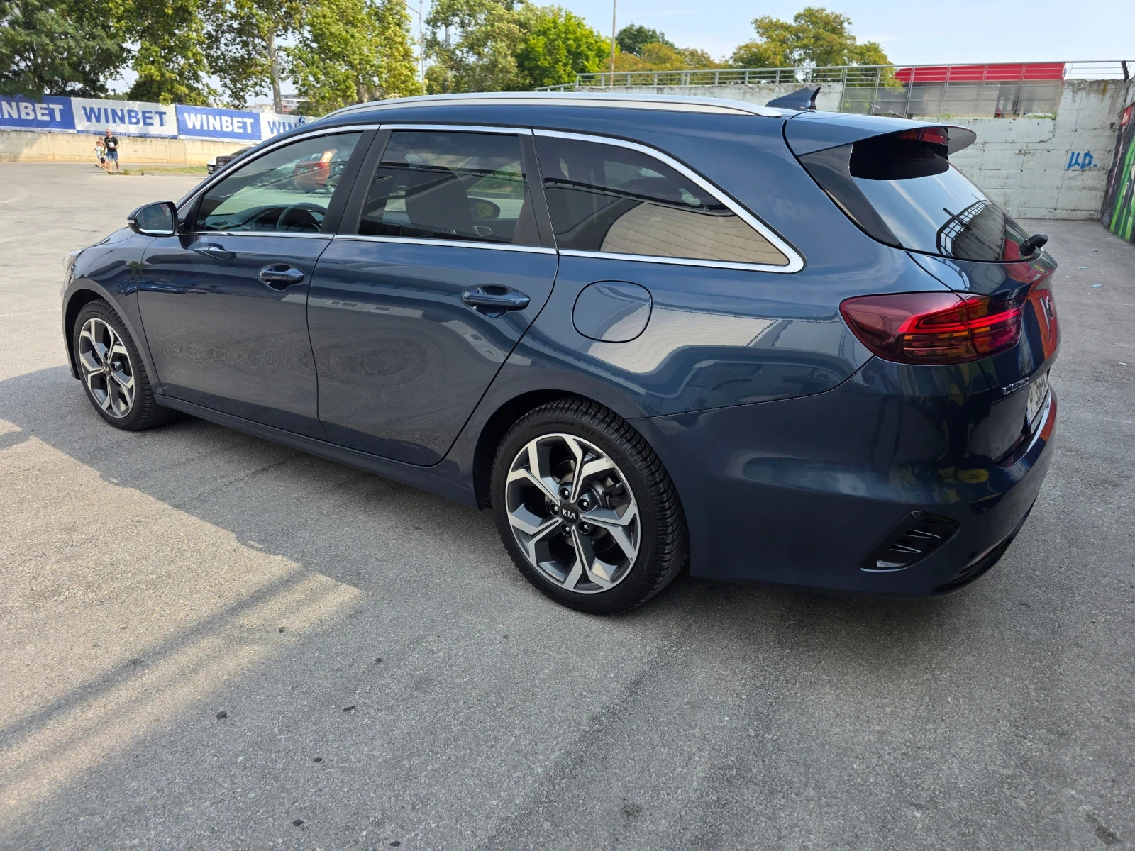 Kia Ceed SW, снимка 5 - Автомобили и джипове - 56040668
