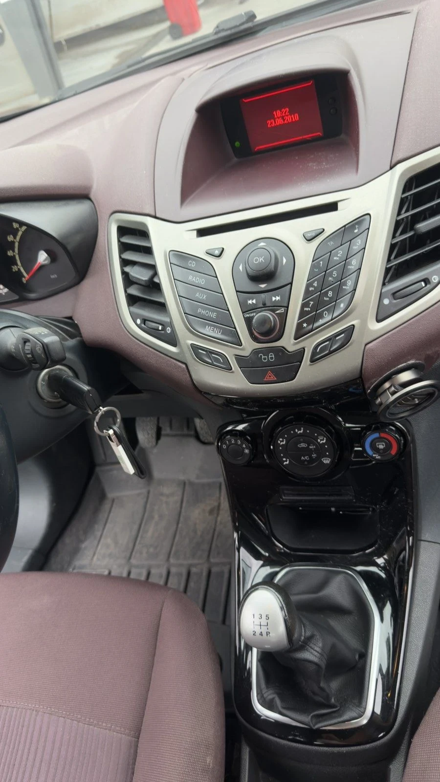 Ford Fiesta, снимка 7 - Автомобили и джипове - 56316156