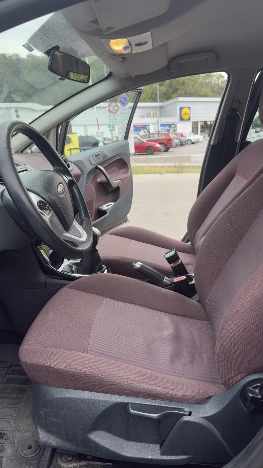 Ford Fiesta, снимка 2 - Автомобили и джипове - 56316156