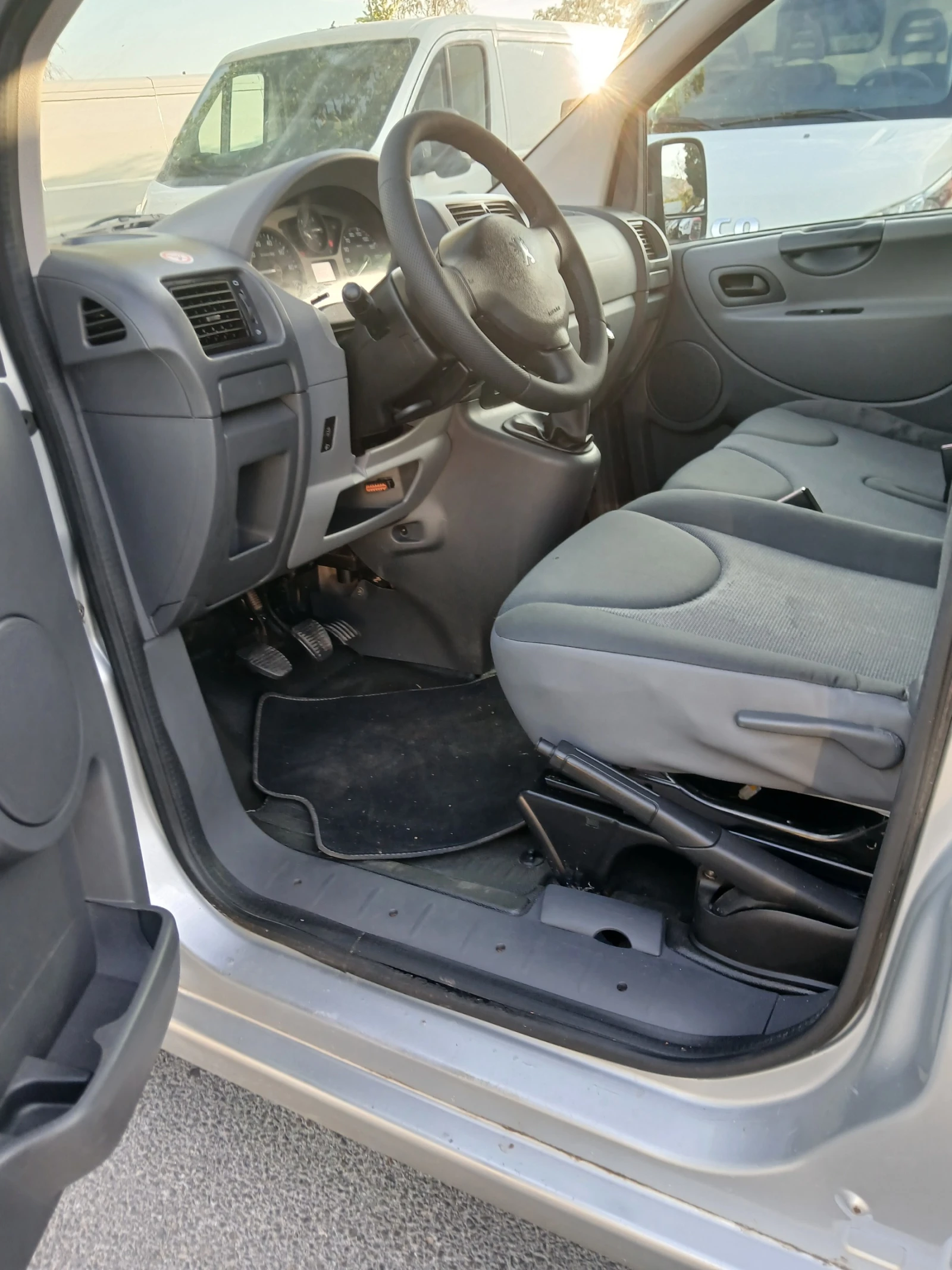 Peugeot Expert 1.6HDI, снимка 11 - Автомобили и джипове - 56260021