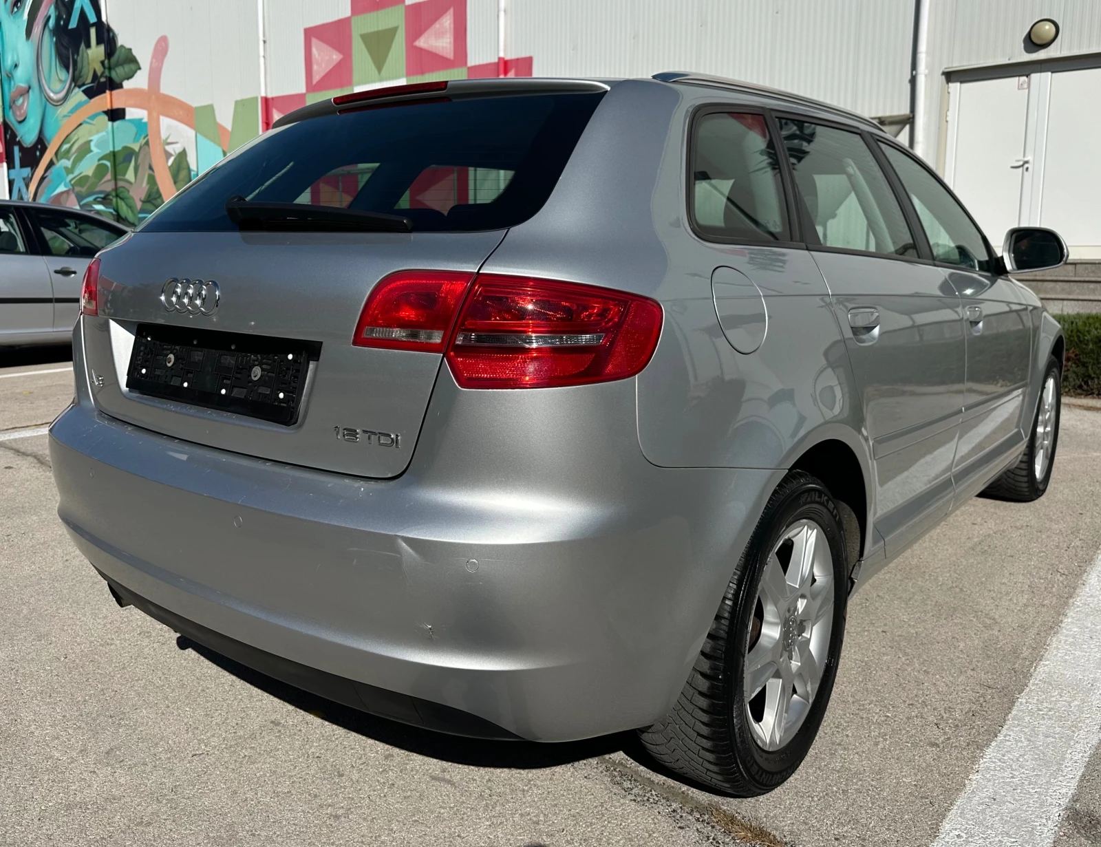 Audi A3 1.6 TDI * FACELIFT* , снимка 5 - Автомобили и джипове - 56323985