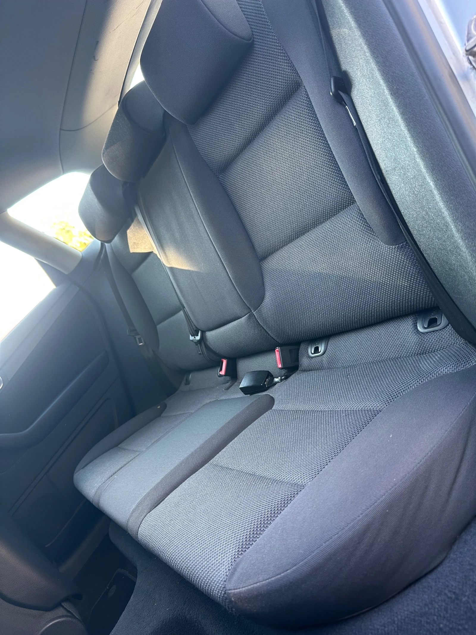 Audi A3 1.6 TDI * FACELIFT* , снимка 14 - Автомобили и джипове - 56323985