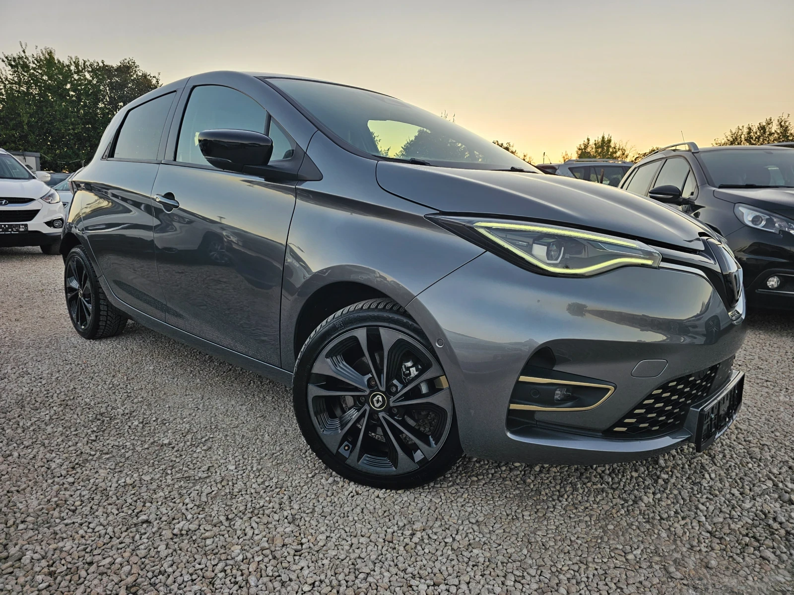 Renault Zoe R135, 52kWh , снимка 3 - Автомобили и джипове - 56351565