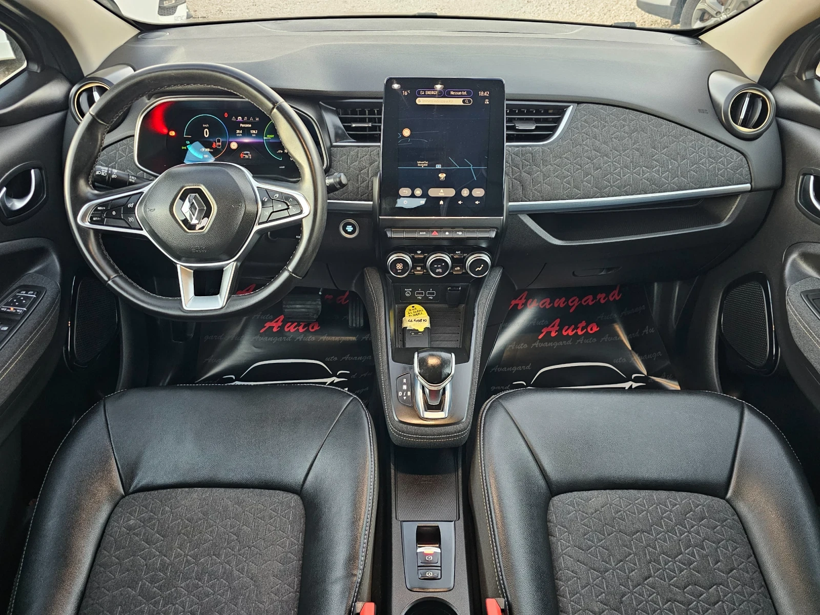 Renault Zoe R135, 52kWh , снимка 7 - Автомобили и джипове - 56351565