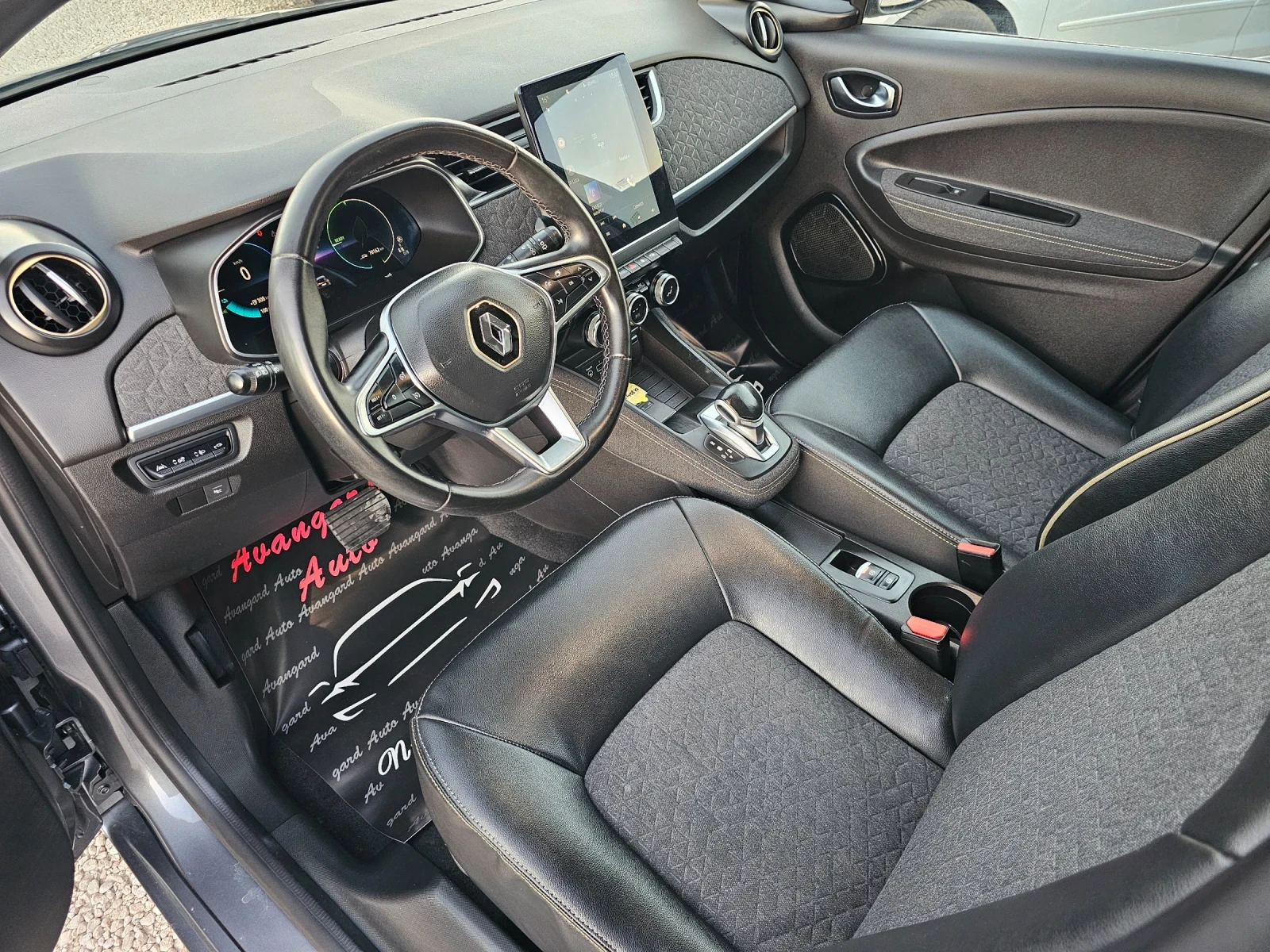 Renault Zoe R135, 52kWh , снимка 8 - Автомобили и джипове - 56351565