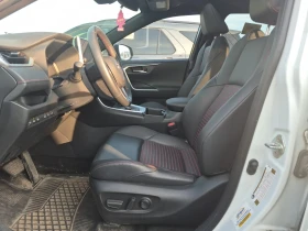 Toyota Rav4 PLUG-IN HYBRID | XSE | FACELIFT | AWD | CARFAX | , снимка 5