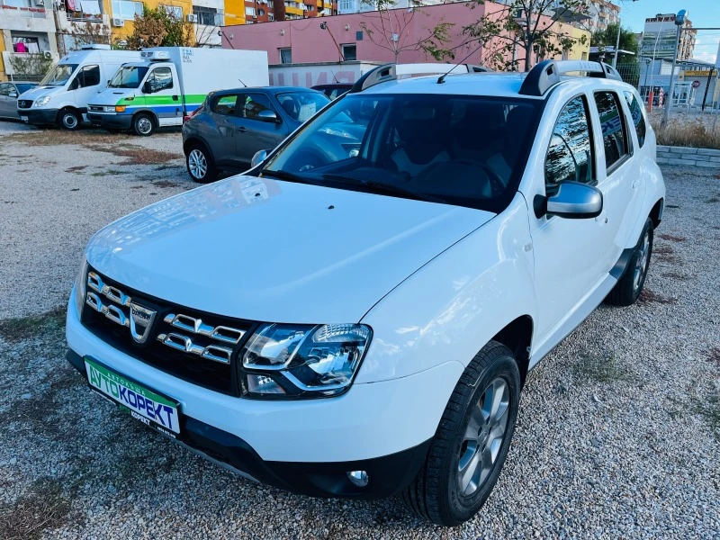 Dacia Duster 1.6i ГАЗ КAТО НОВА, снимка 1 - Автомобили и джипове - 43020425