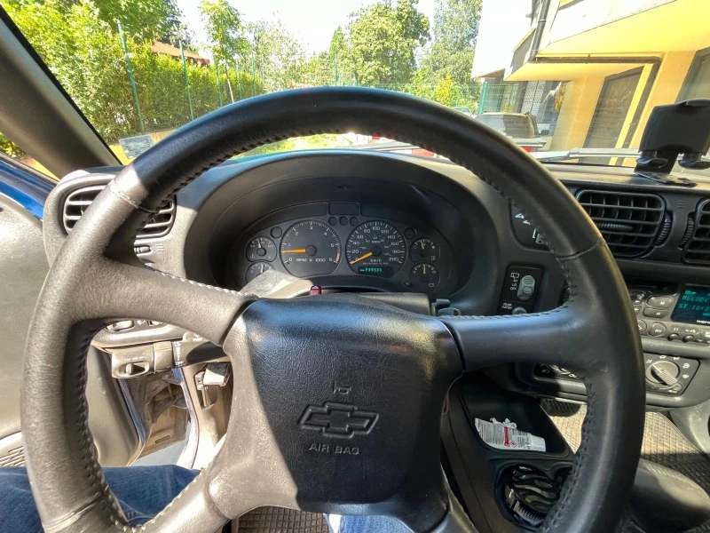 Chevrolet Blazer, снимка 13 - Автомобили и джипове - 47223642