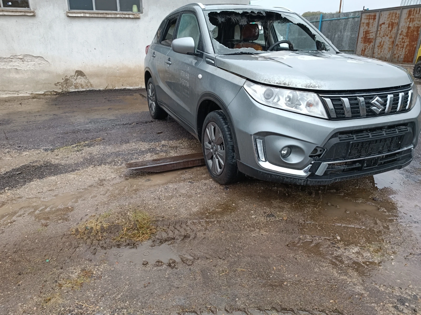 Suzuki Vitara 1.4.  4х4 - изображение 3