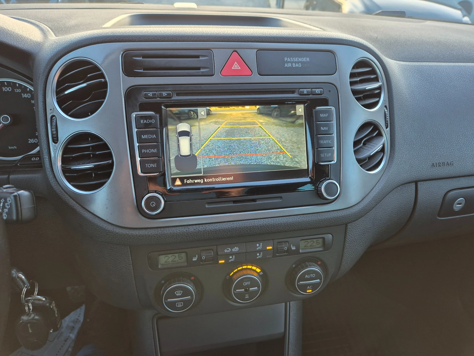 VW Tiguan 2.0TDI Avtomat Navi Panorama Ksenon  | Mobile.bg � ����������� 16