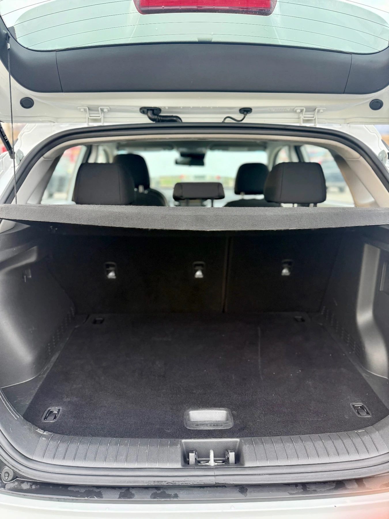 Hyundai Kona 2.0i  4x4 перфектна , снимка 11 - Автомобили и джипове - 53999902