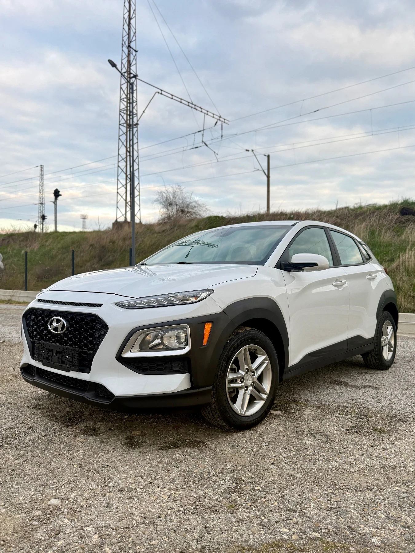 Hyundai Kona 2.0i  4x4 перфектна , снимка 2 - Автомобили и джипове - 53999902