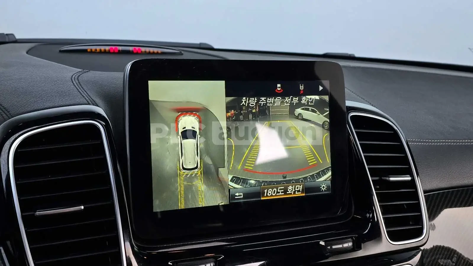 Mercedes-Benz GLE 63 AMG 2016* 360* PANAMERICA* TV* ОБДУХ* КРАЙНА ЦЕНА, снимка 11 - Автомобили и джипове - 54059171