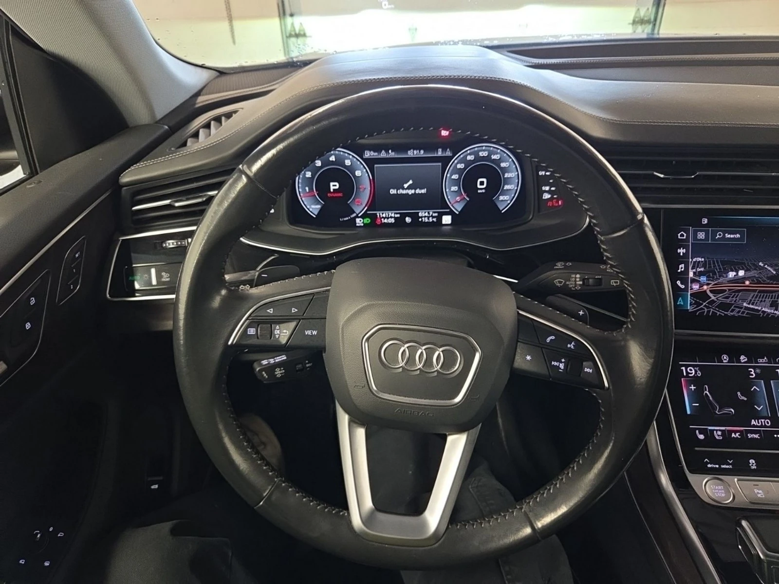 Audi Q8 Technik* AWD* АвтоКредит* (ЦЕНА ДО БГ), снимка 16 - Автомобили и джипове - 54414380