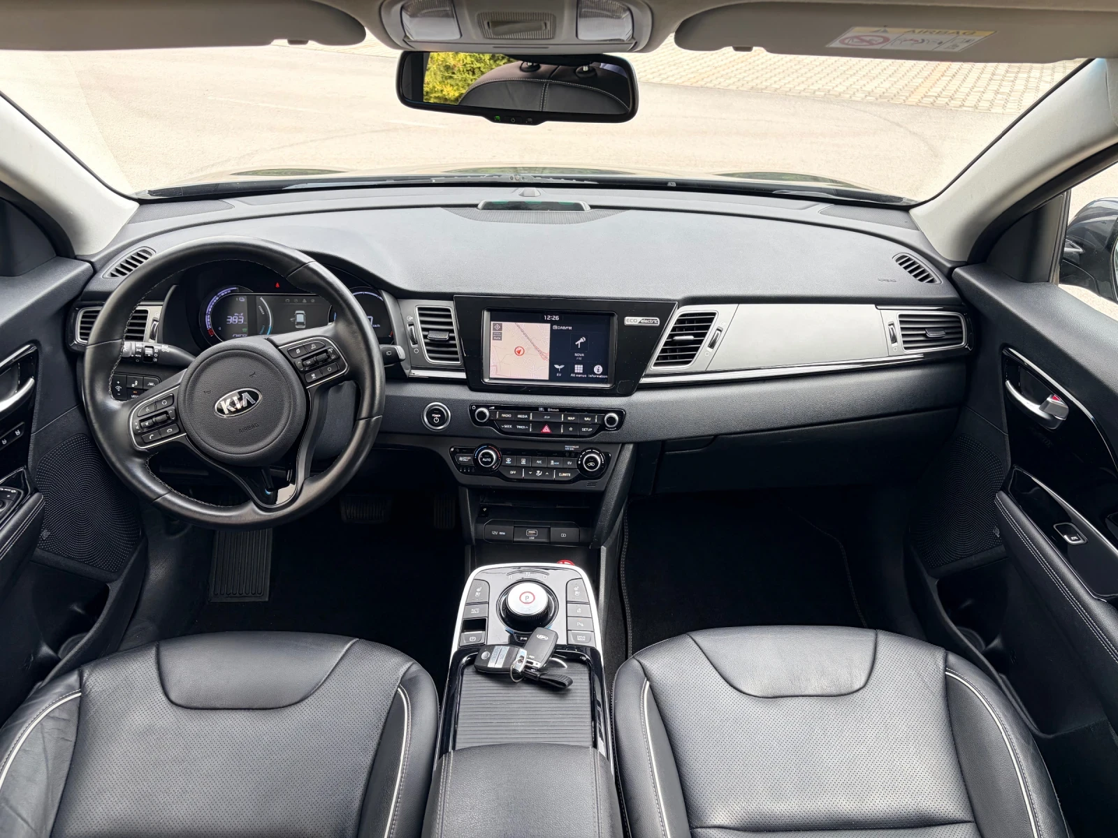 Kia Niro 100%SOHO!!! PREMIUM 64kw 204kc , снимка 6 - Автомобили и джипове - 54458828
