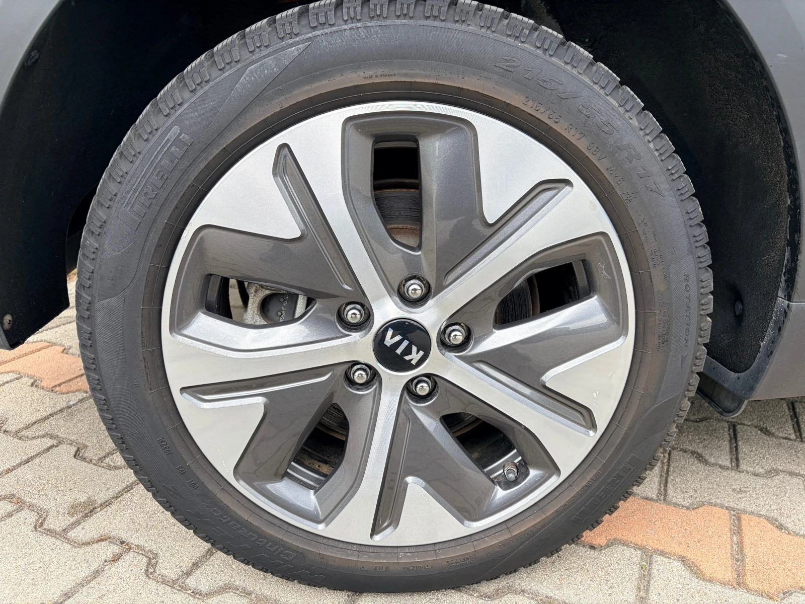 Kia Niro 100%SOHO!!! PREMIUM 64kw 204kc , снимка 16 - Автомобили и джипове - 54458828
