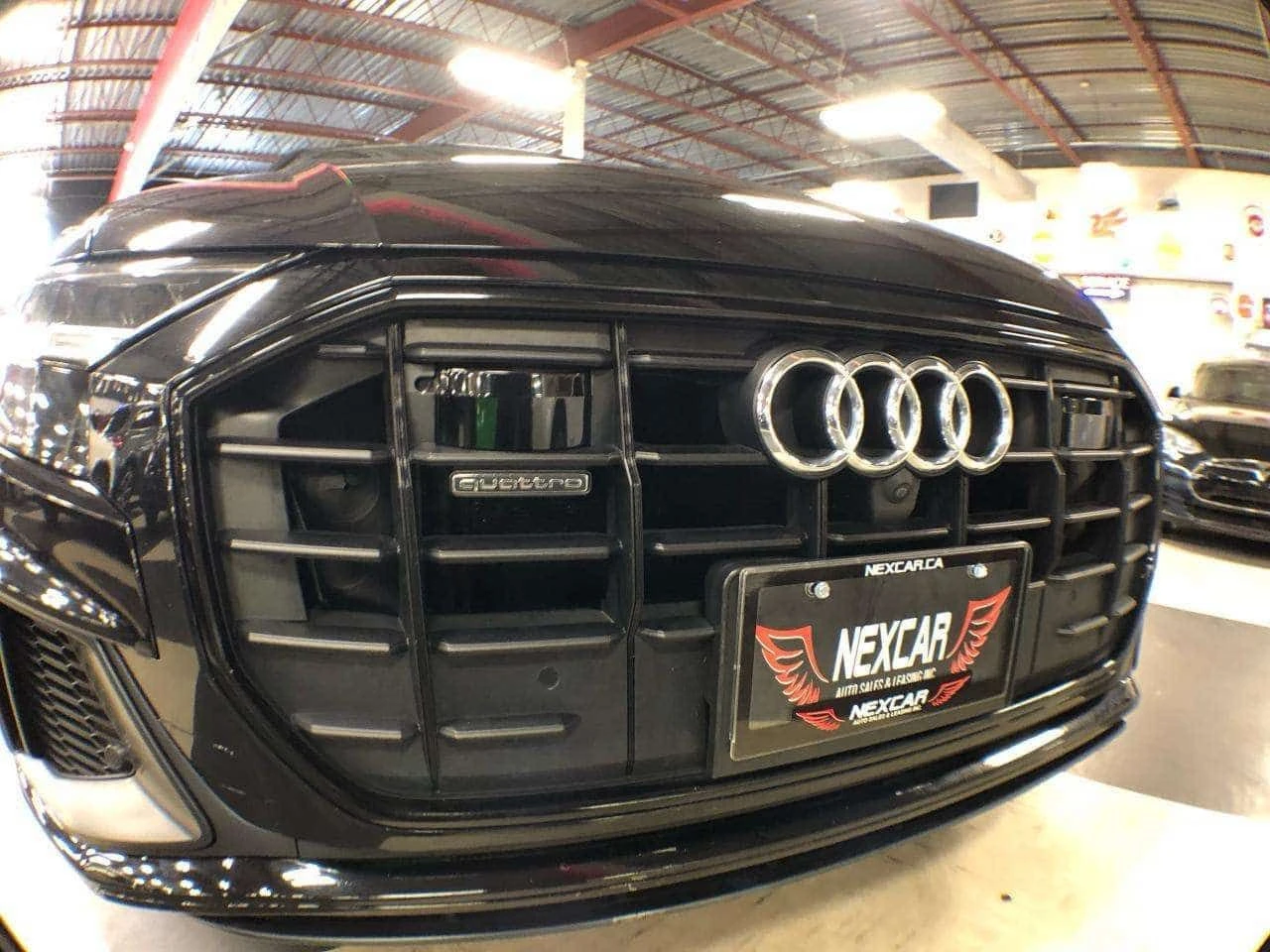 Audi Q8 * PROGRESSIV S LINE LEATHER PAN/ROOF NAV B/SPOT CA, снимка 10 - Автомобили и джипове - 54856721