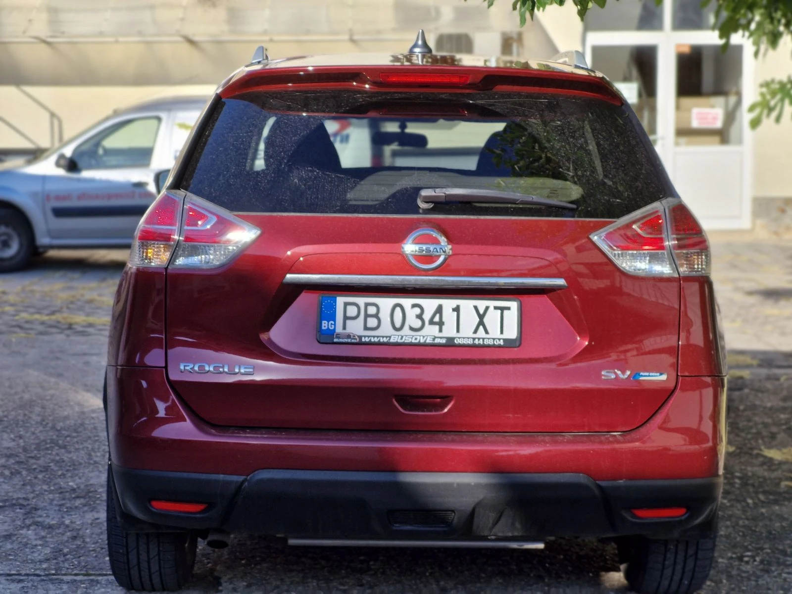 Nissan Rogue 2.5 i SV, снимка 2 - Автомобили и джипове - 55044849