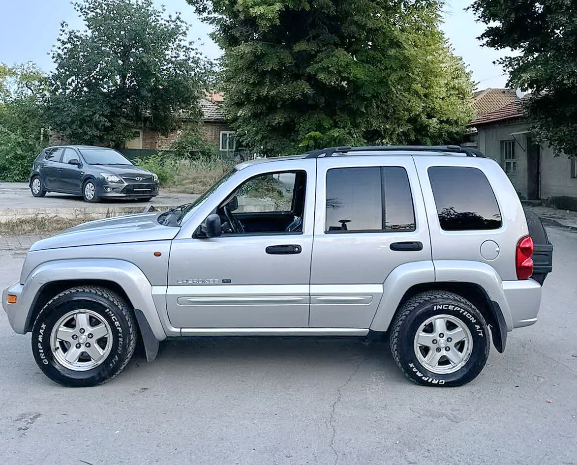 Jeep Cherokee 2.8 CRD  ������� ��� ����   | Mobile.bg � ����������� 8