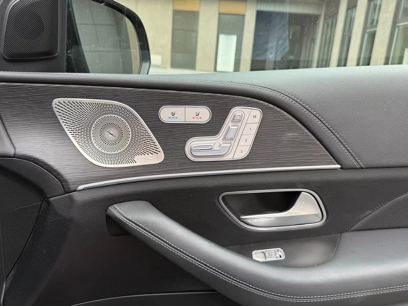 Mercedes-Benz GLE 53 4MATIC Coupe* HUD* Pano* 360* Burm* Massage, снимка 11 - Автомобили и джипове - 55089545