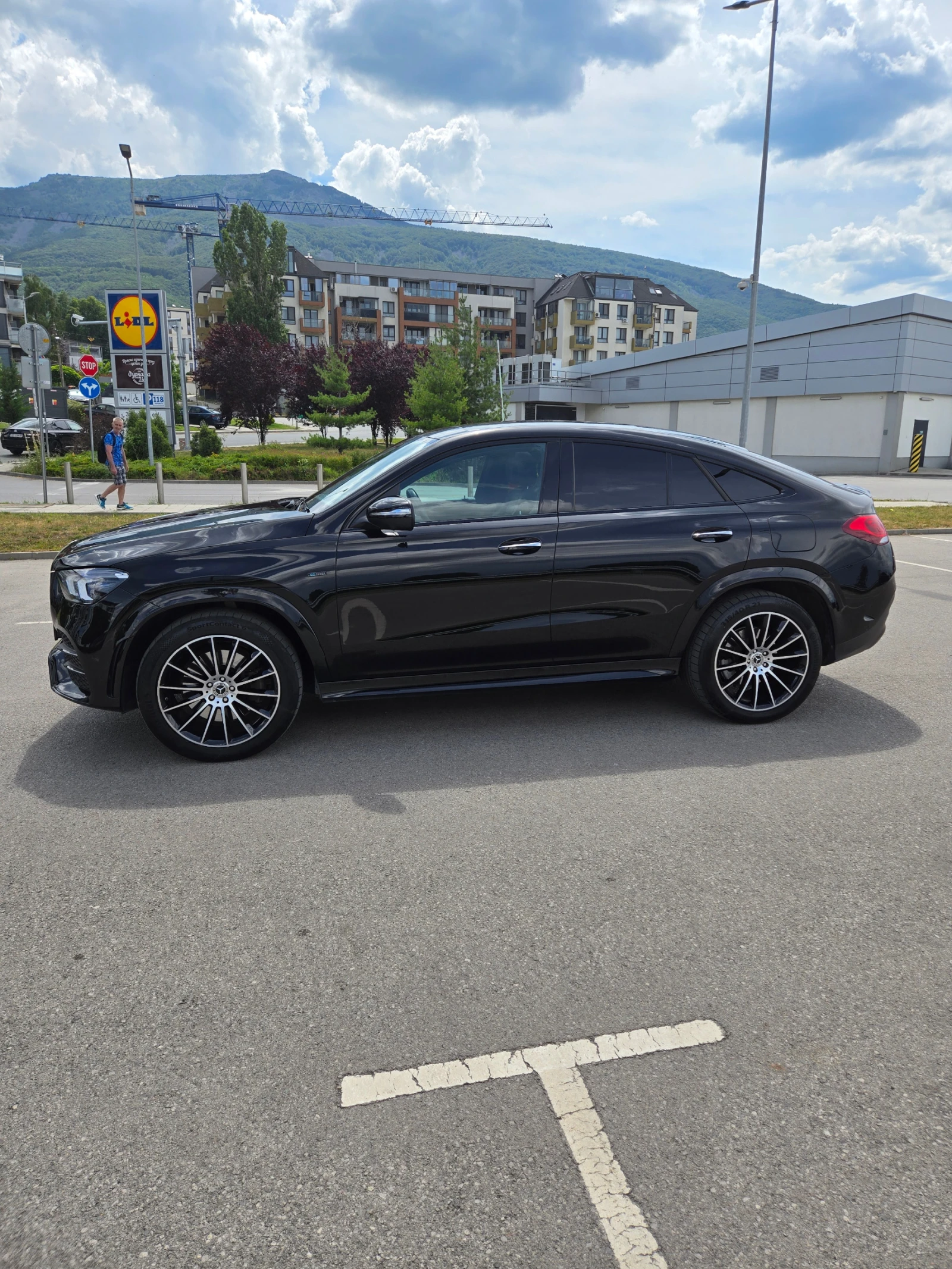 Mercedes-Benz GLE 350 AMG 4Matic, снимка 15 - Автомобили и джипове - 55226274