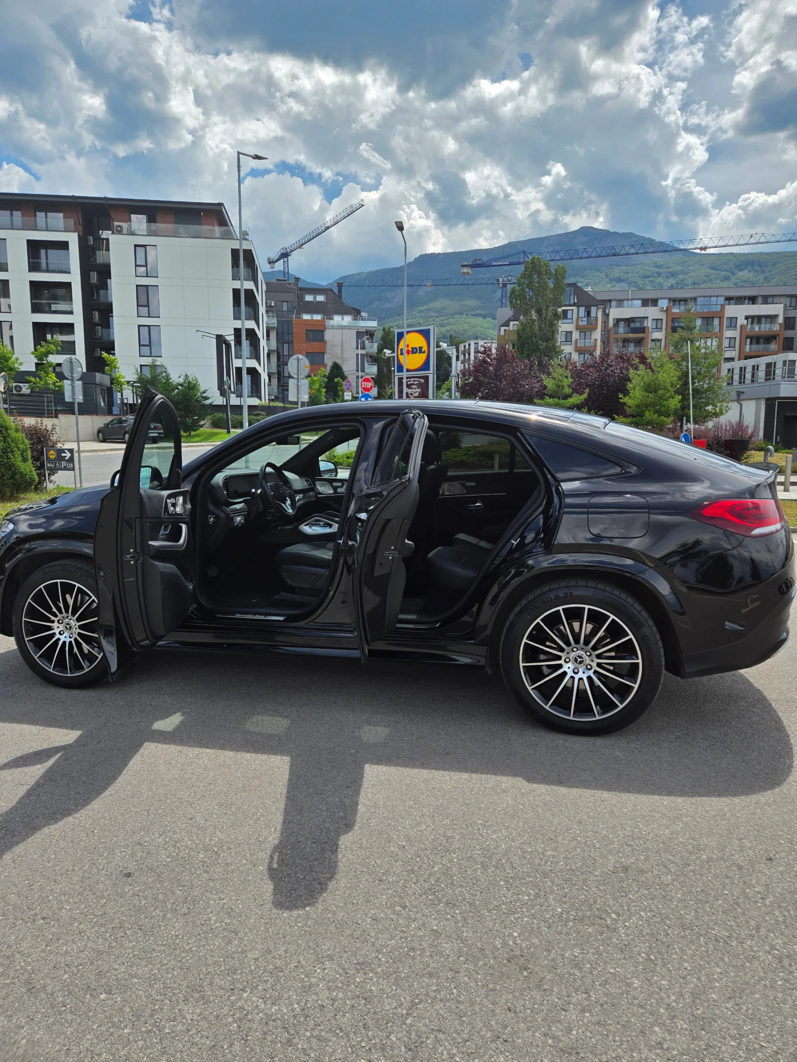Mercedes-Benz GLE 350 AMG 4Matic, снимка 11 - Автомобили и джипове - 55226274