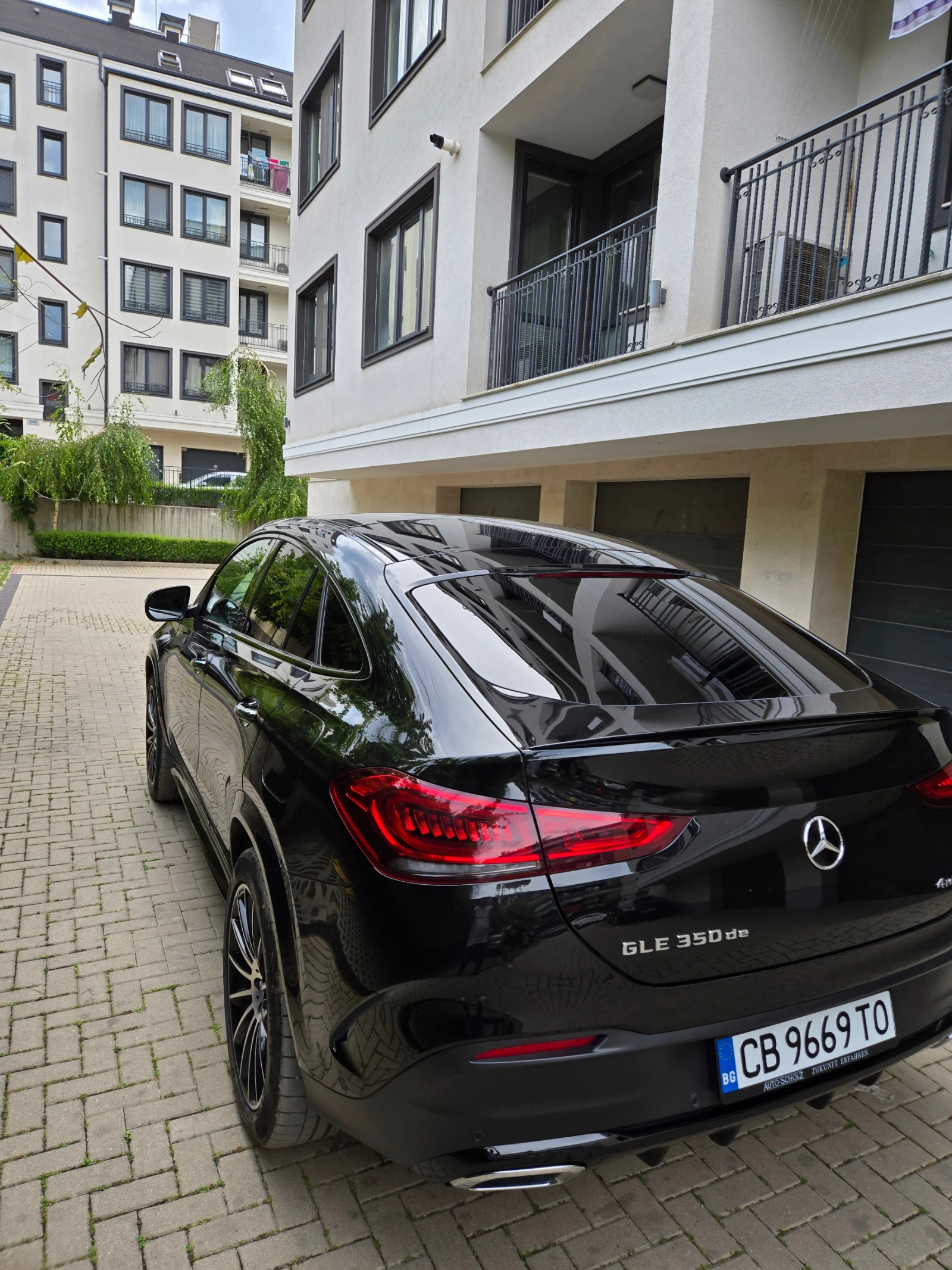 Mercedes-Benz GLE 350 AMG 4Matic, снимка 2 - Автомобили и джипове - 55226274