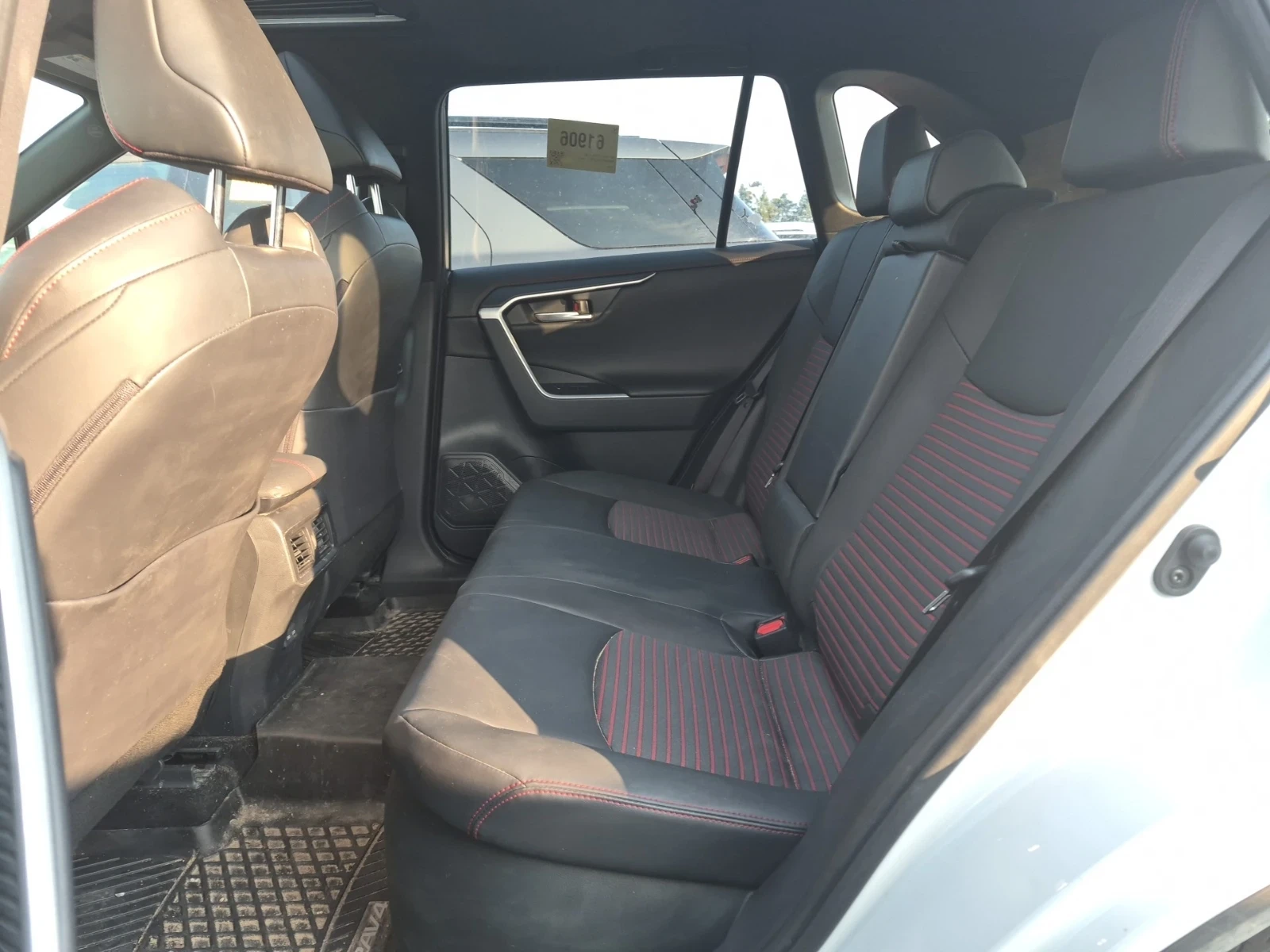 Toyota Rav4 PLUG-IN HYBRID | XSE | FACELIFT | AWD | CARFAX | , снимка 8 - Автомобили и джипове - 55664272
