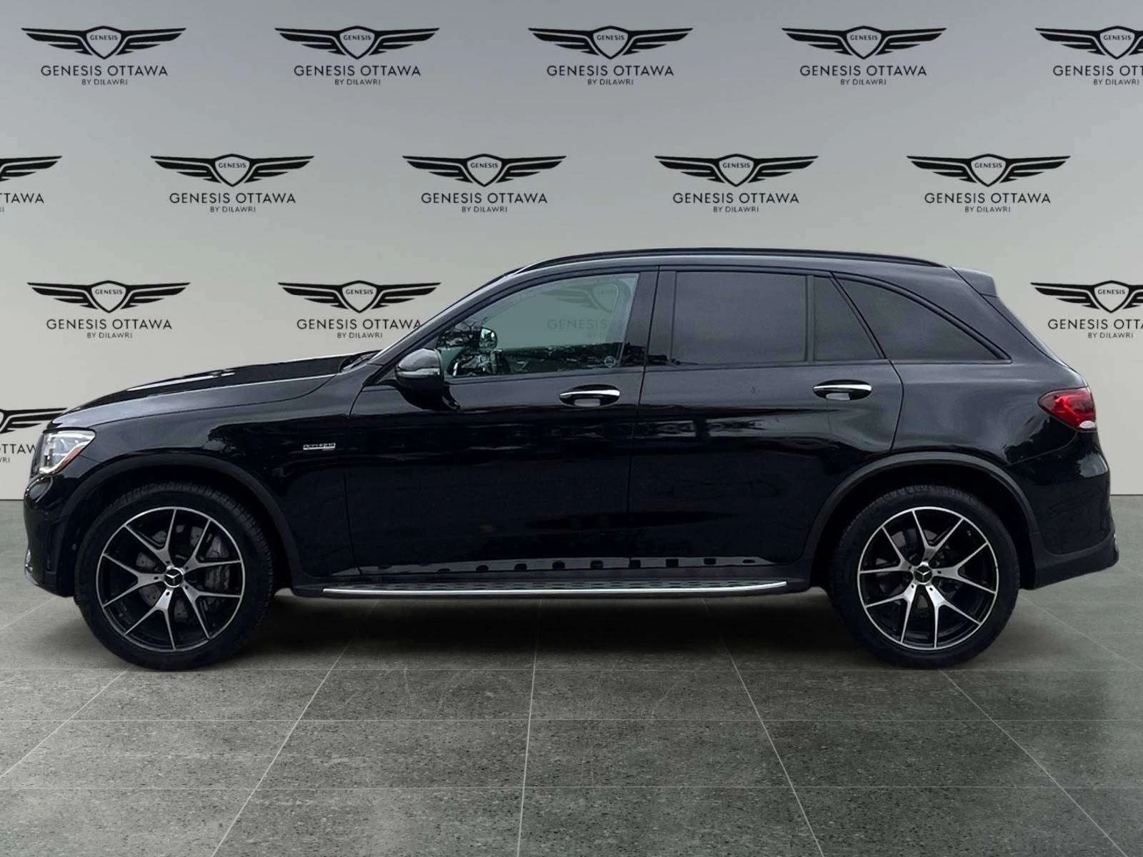 Mercedes-Benz GLC 43 AMG PANO| ПАМЕТ| ПОДГРЕВИ| 360| АМБИЕНТ| , снимка 2 - Автомобили и джипове - 55849419